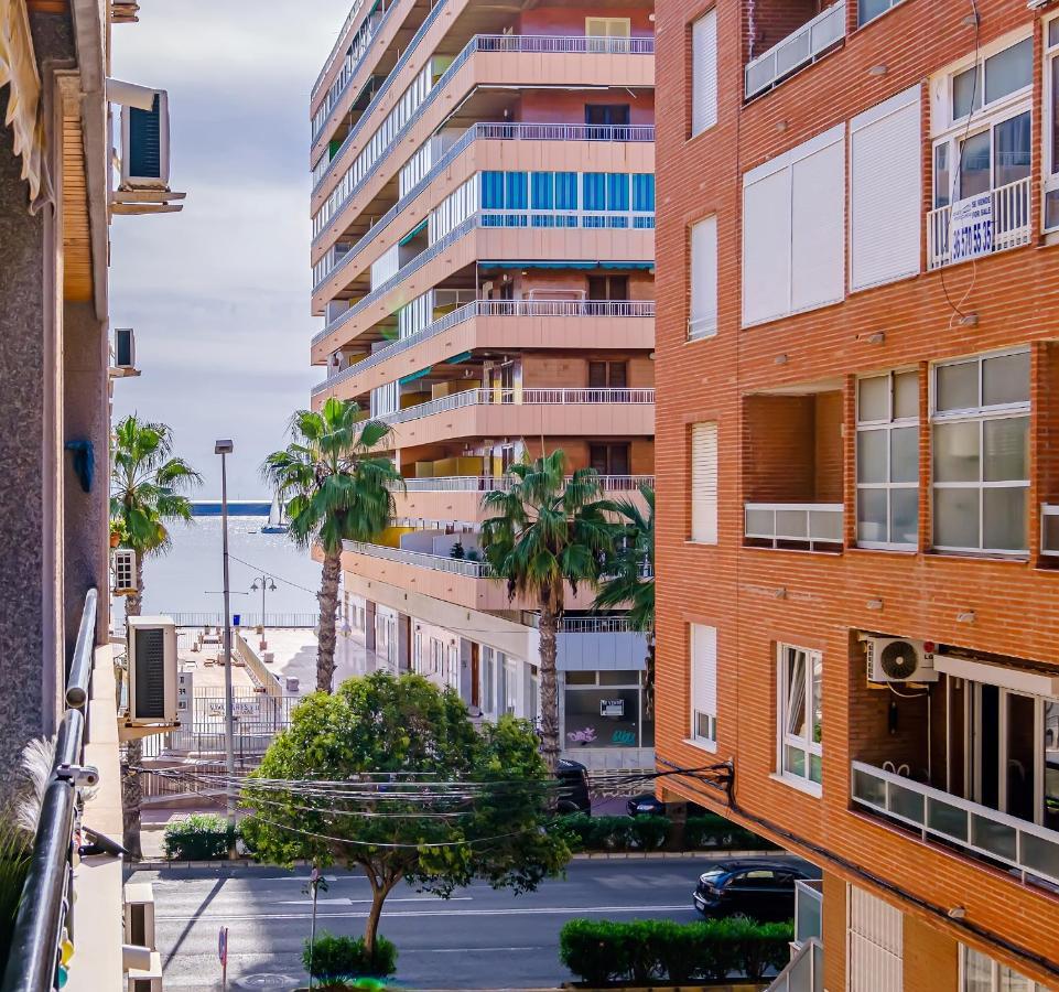 Apartament Alexandro'S Apartment Torrevieja Exterior foto